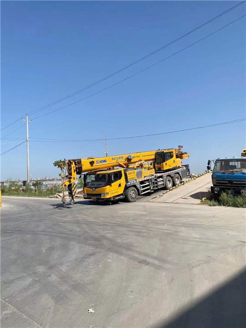 湖滨区吊车作业时，可能会产生哪些额外收费项目？