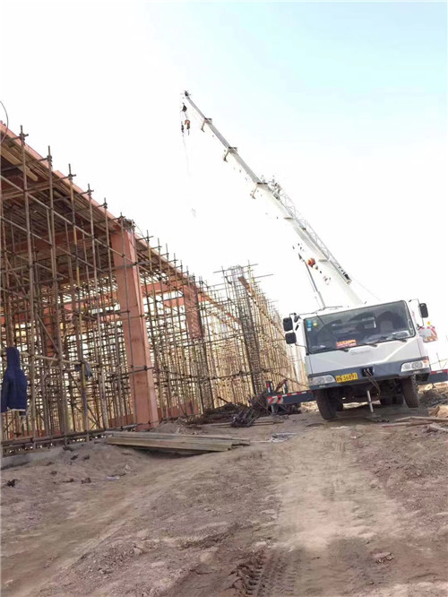 湖滨区吊车作业的安全注意事项有哪些？